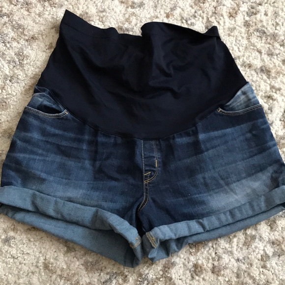 Liz Lange for Target Pants - Liz Lange Maternity Jean Shorts